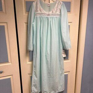 Women's Nightgown